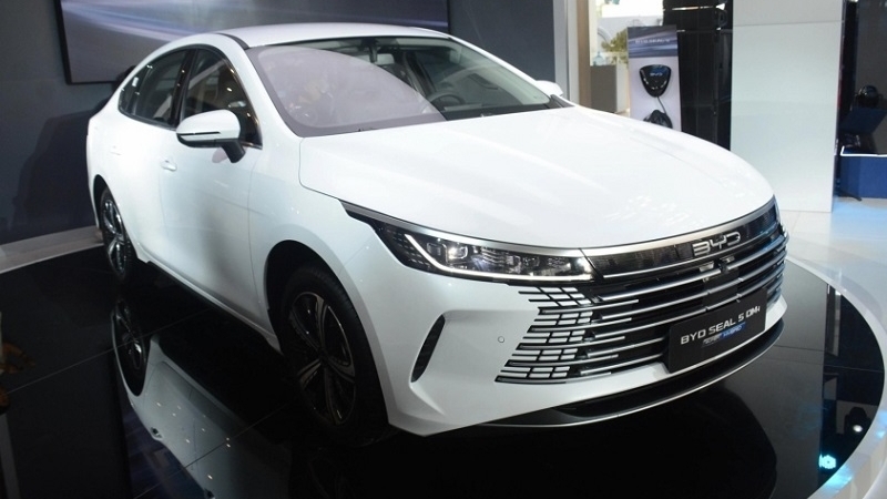 Cận cảnh sedan hybrid BYD Seal 5 ra mắt tại Việt Nam, giá 696 triệu đồng