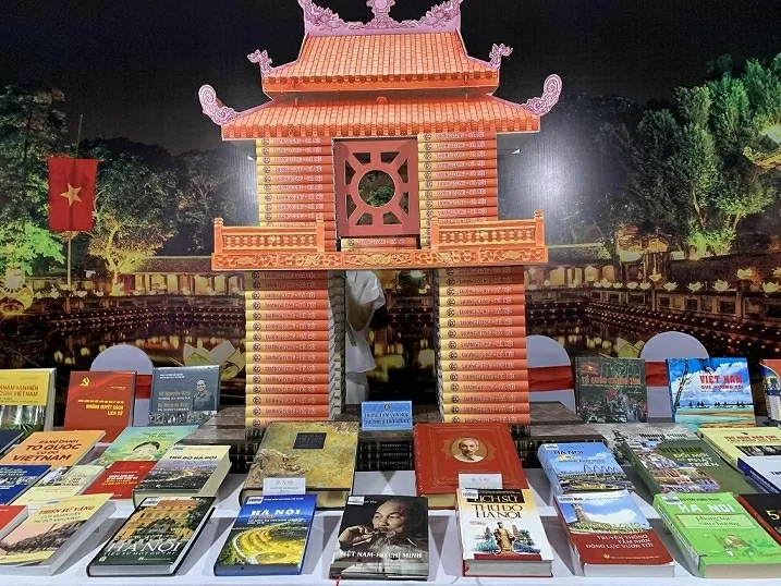 Xây dựng văn hoá đọc ở Hà Nội: Bồi đắp chiều sâu tri thức cho Thủ đô ngàn năm văn hiến Xây dựng văn hoá đọc ở Hà Nội: Bồi đắp chiều sâu tri thức cho Thủ đô ngàn năm văn hiến