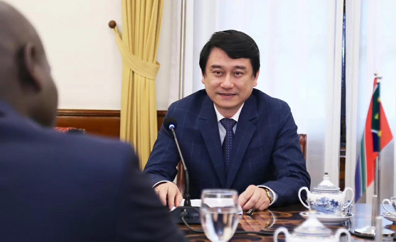 Thay mặt Lãnh đạo Bộ Ngoại giao Việt Nam, Thứ trưởng Lê Anh Tuấn cảm ơn sự phối hợp chặt chẽ của Bộ Ngoại giao Nam Phi trong thúc đẩy quan hệ song phương Việt Nam - Nam Phi thời gian qua. (Ảnh: Thành Long) Thay mặt Lãnh đạo Bộ Ngoại giao Việt Nam, Thứ trưởng Lê Anh Tuấn cảm ơn sự phối hợp chặt chẽ của Bộ Ngoại giao Nam Phi trong thúc đẩy quan hệ song phương Việt Nam - Nam Phi thời gian qua. (Ảnh: Thành Long)