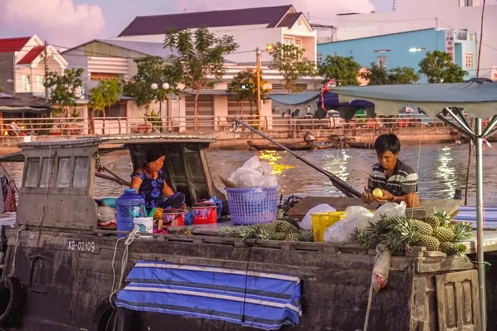 Chợ nổi là nét đặc trưng của miền Tây nói chung và Cà Mau nói riêng. (Ảnh: Nguyễn Thanh Tính) Chợ nổi là nét đặc trưng của miền Tây nói chung và Cà Mau nói riêng. (Ảnh: Nguyễn Thanh Tính)