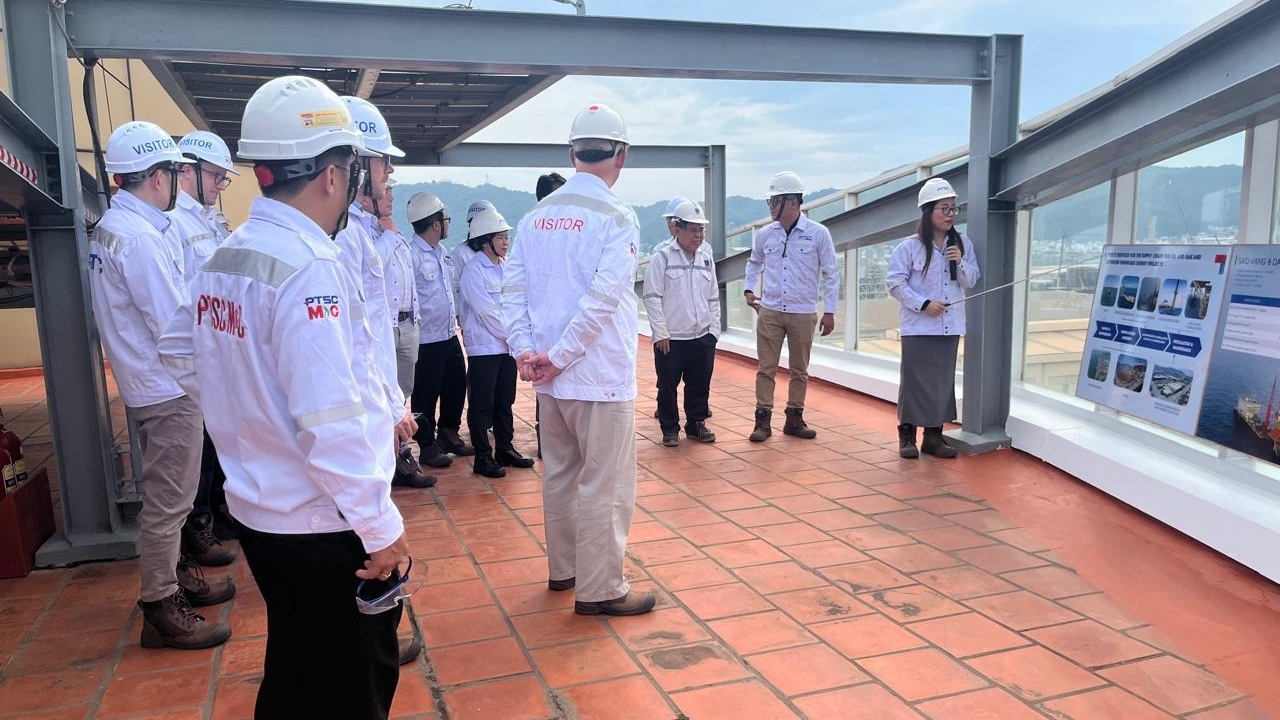 Anh cam kết sẵn sàng hỗ trợ Việt Nam trên hành trình tiến tới tương lai năng lượng sạch