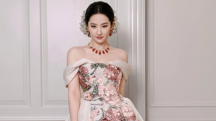 Cách để Lưu Diệc Phi giữ thân hình cân đối và làn da căng mịn