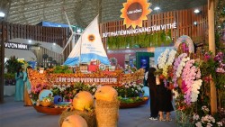 Con thuyền hoa bất tử và khát vọng Lâm Đồng