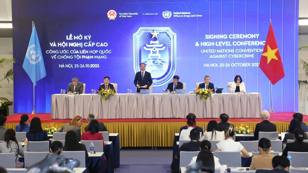 Hà Nội khép lại Lễ ký Công ước lịch sử, mở ra giai đoạn mới trong hợp tác chống tội phạm mạng