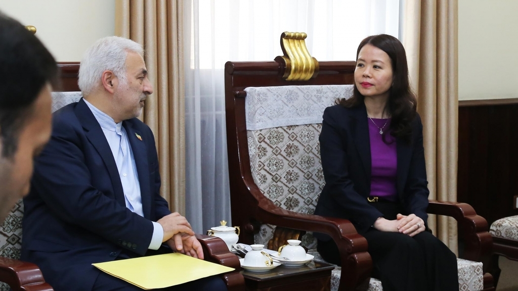 Việt Nam và Iran nhất trí mở rộng hợp tác bền vững