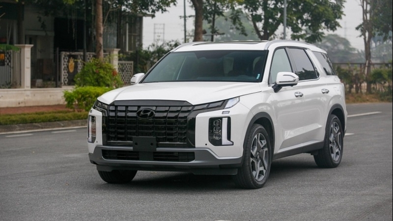 Hyundai Palisade nhận ưu đãi tới 220 triệu đồng tại đại lý