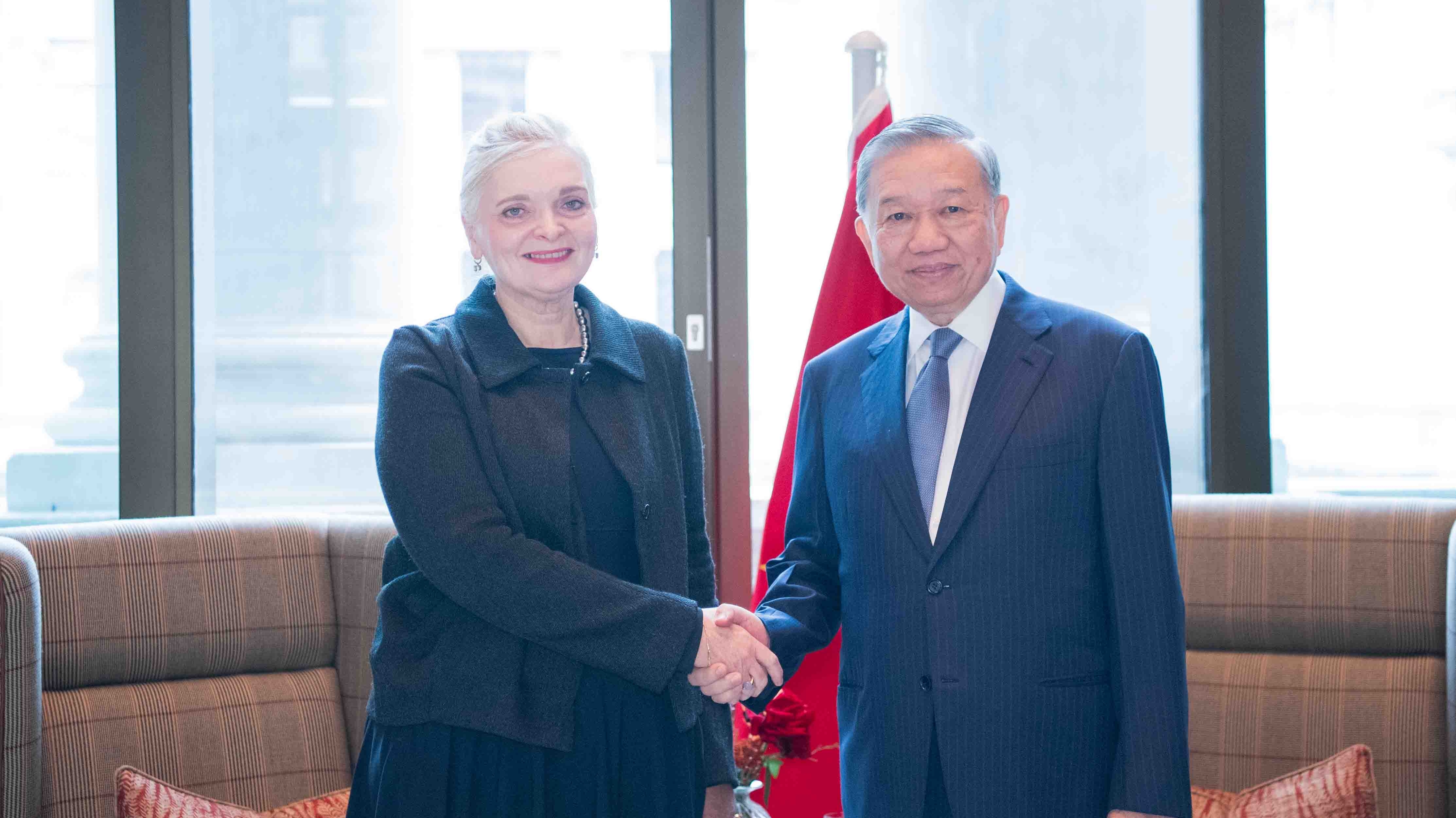 Đề nghị Rolls-Royce xúc tiến thiết lập Trung tâm bảo dưỡng sửa chữa động cơ tại Việt Nam