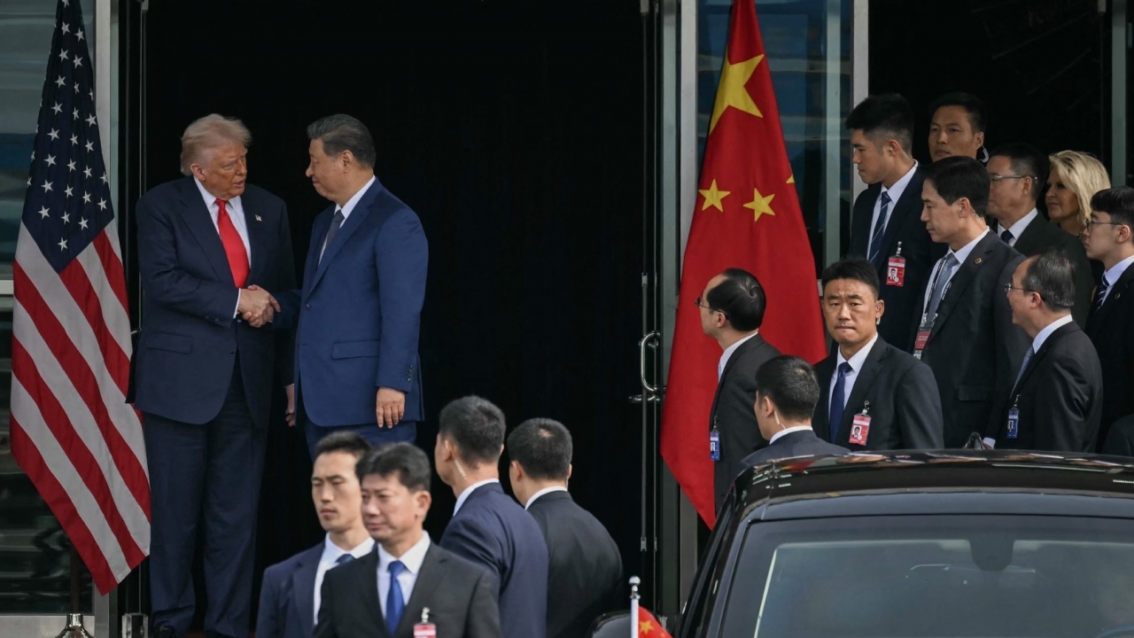 Ảnh ấn tượng: Các nhà lãnh đạo thế giới tề tựu tại Hàn Quốc, giọt nước mắt hạnh phúc của Timor Leste, giao tranh đẫm máu tái diễn ở Sudan