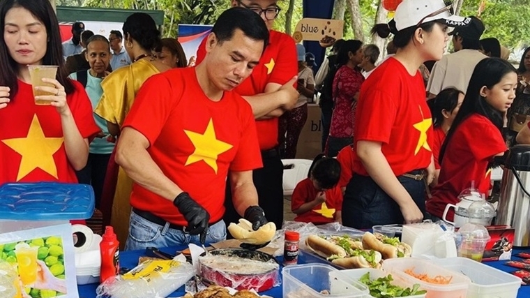 Ẩm thực Việt Nam tạo ấn tượng tại hội chợ Bazar ASEAN-Trung Quốc 2025 ở Venezuela