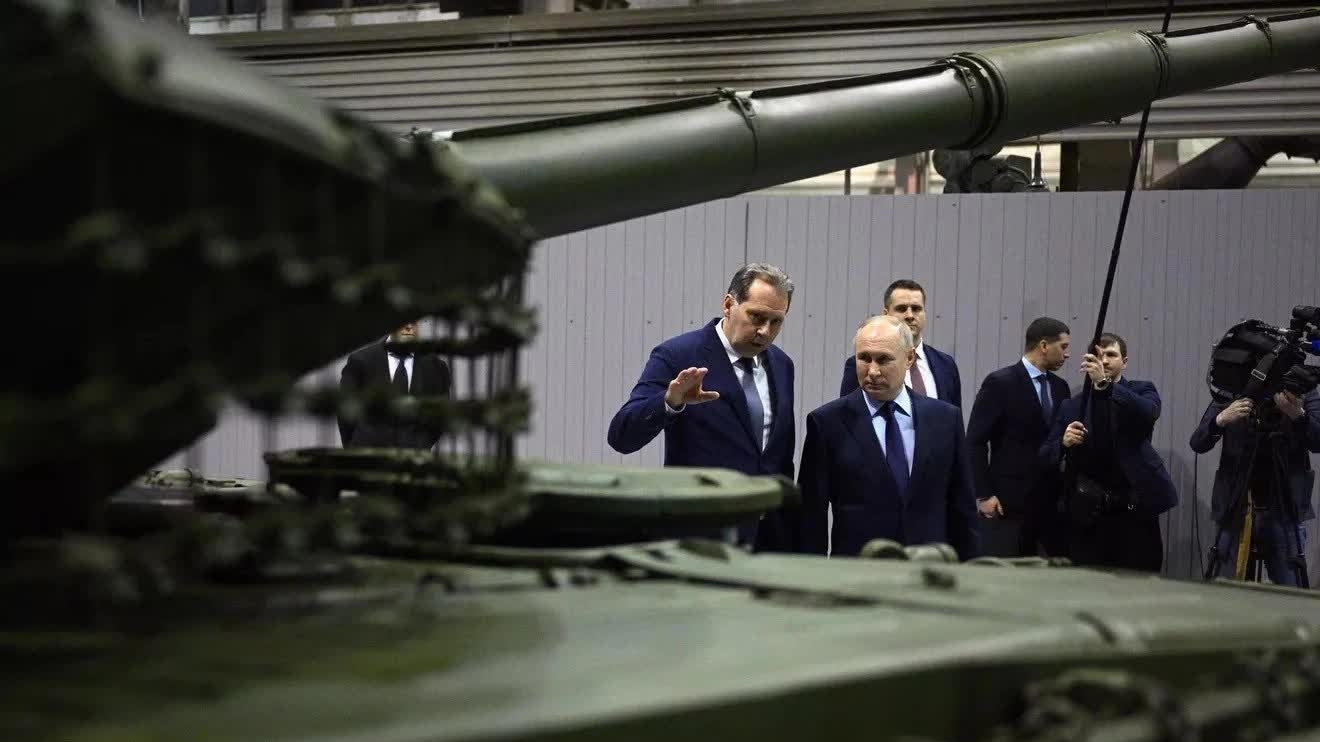 Kinh tế Nga tiếp tục mất đà tăng trưởng, Tổng thống Putin có chiến lược mới