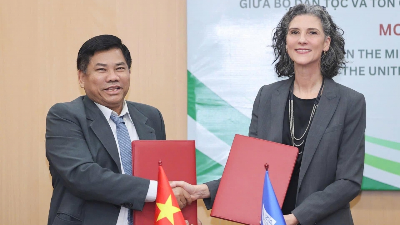 Tăng cường hợp tác phát triển bền vững, bình đẳng và hội nhập quốc tế trong lĩnh vực công tác dân tộc