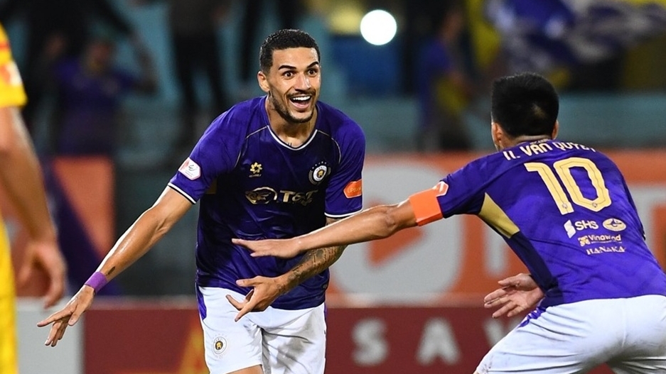 CLB Hà Nội 4-0 PVF-CAND: Hoàng Hên phô diễn đẳng cấp