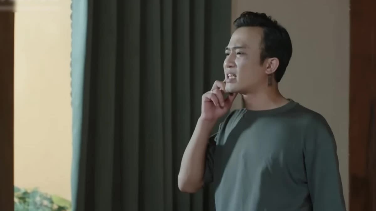 Lằn ranh tập 5: Viên (Doãn Quốc Đam) tống tiền khách VIP