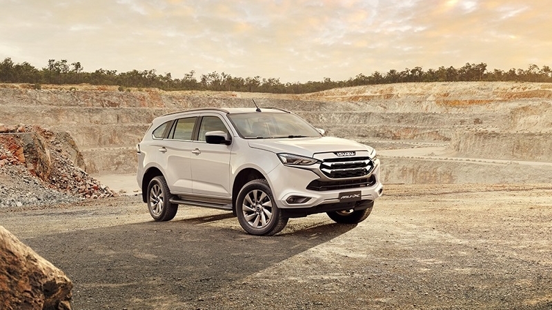 Cập nhật bảng giá xe hãng Isuzu mới nhất tháng 11/2025