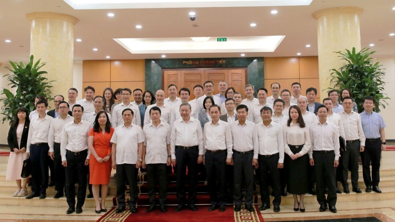 'Ngọn lửa thi đua' – tôi luyện bản lĩnh ngoại giao Việt Nam