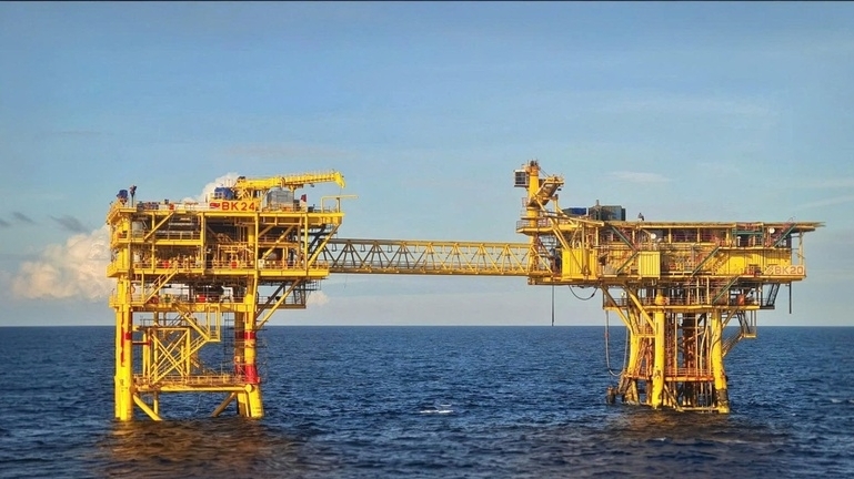 Petrovietnam và Vietsovpetro khánh thành giàn đầu giếng BK-24 mỏ Bạch Hổ
