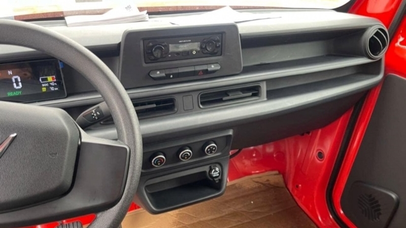 Lộ diện nội thất thực tế xe tải điện VinFast EC Van