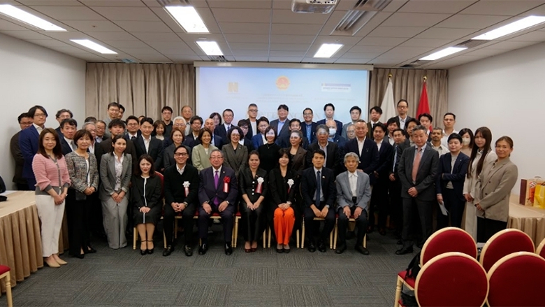 Hướng tới Việt Nam – Mở rộng và phát triển thị trường