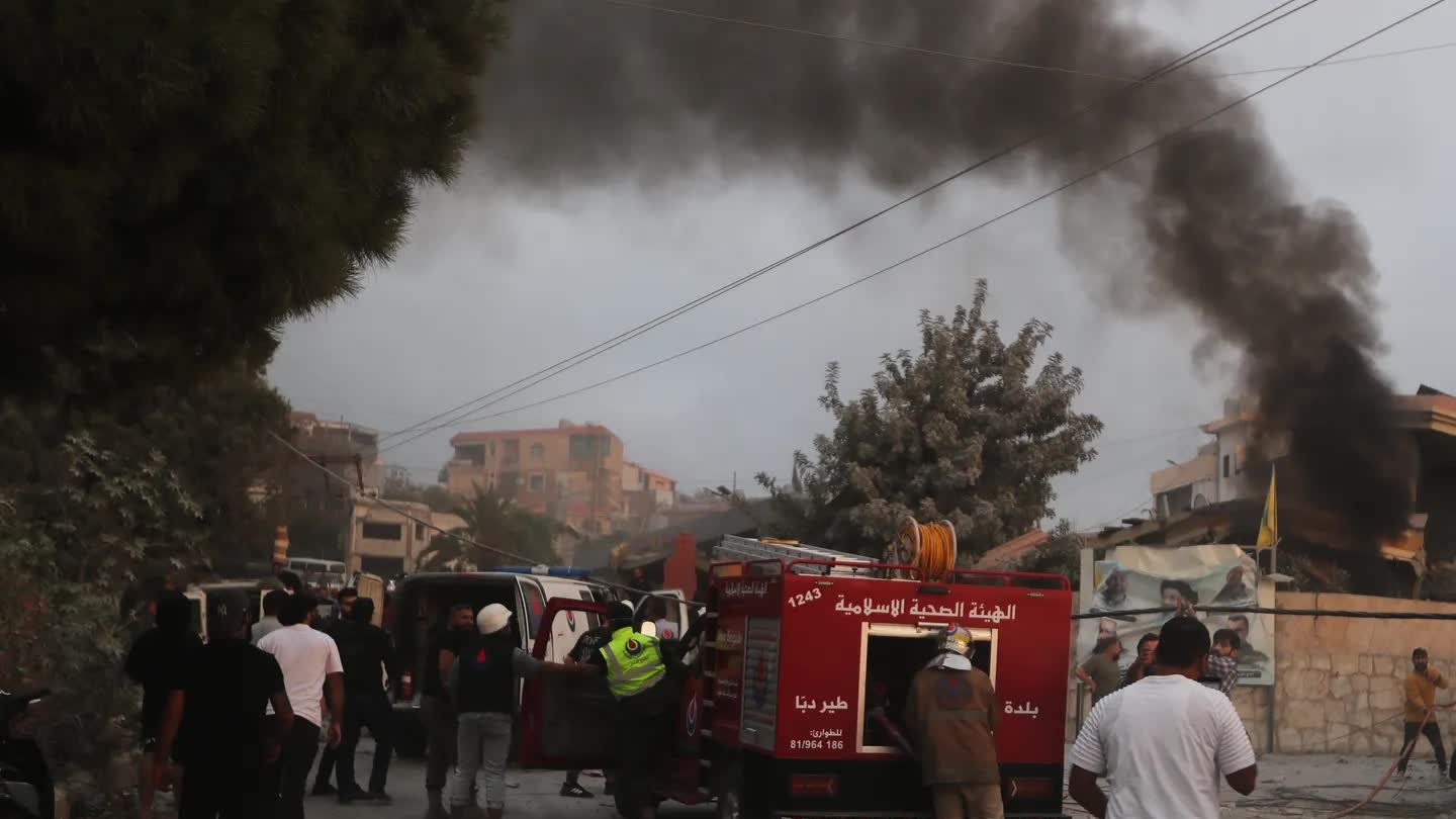 Israel tiếp tục không kích miền Nam Lebanon, ít nhất 1 người thiệt mạng và 7 người bị thương