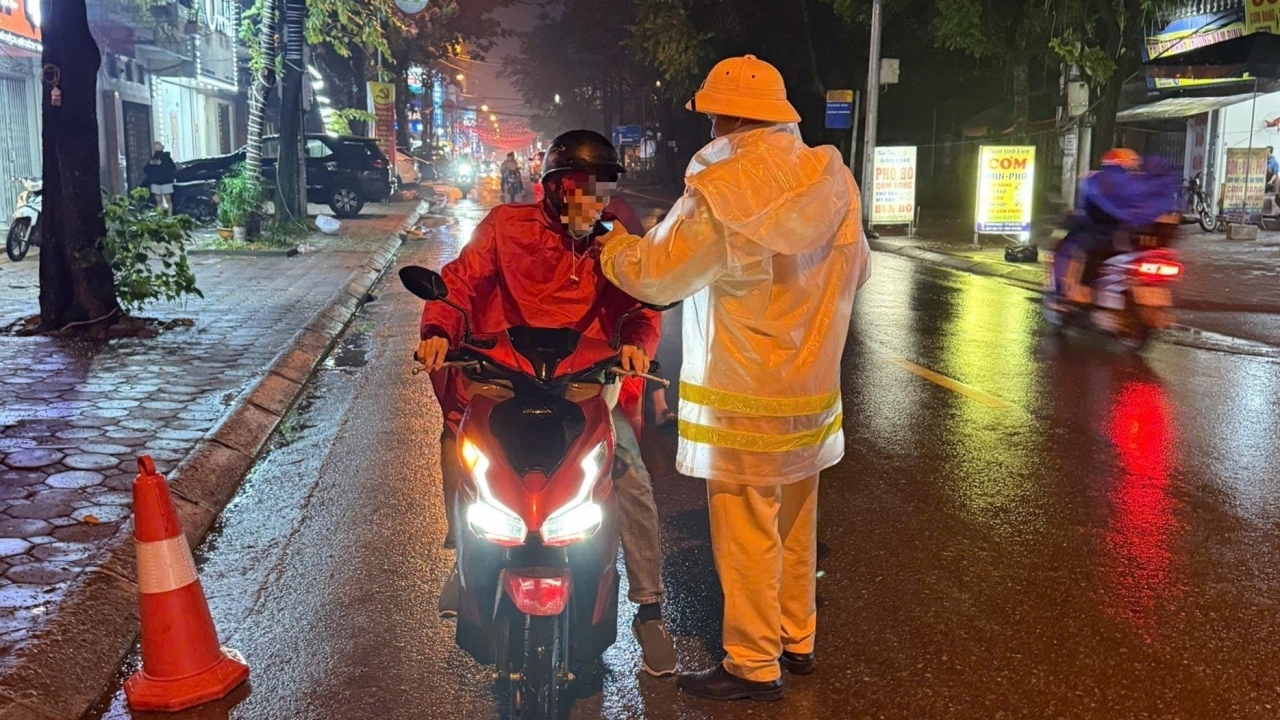 Hà Nội: Phát hiện hơn 300 trường hợp vi phạm nồng độ cồn