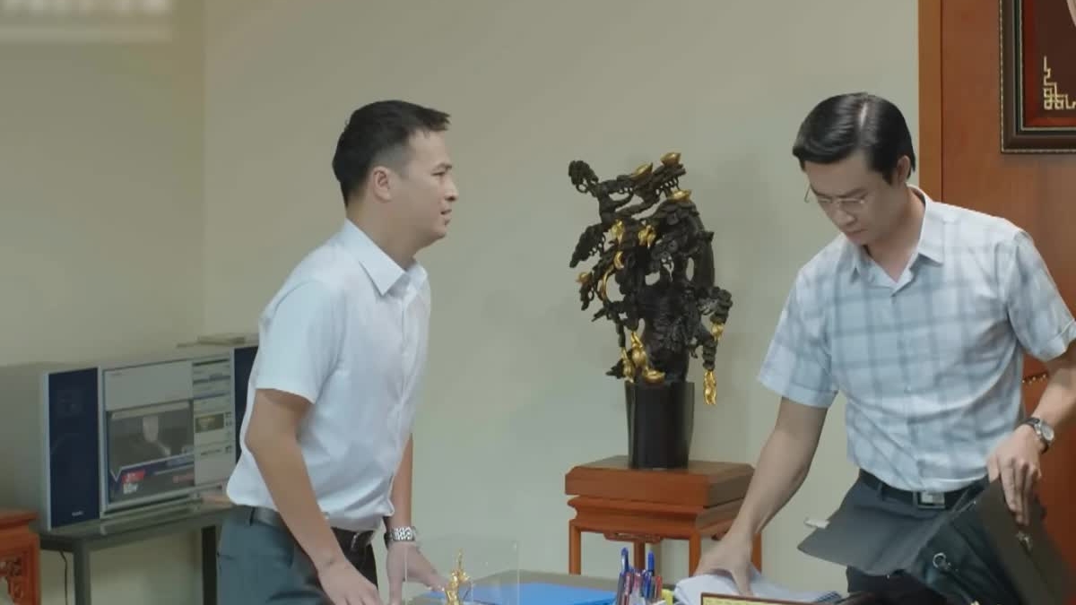 Lằn ranh tập 7: Vinh 'quay xe' dọa Khắc