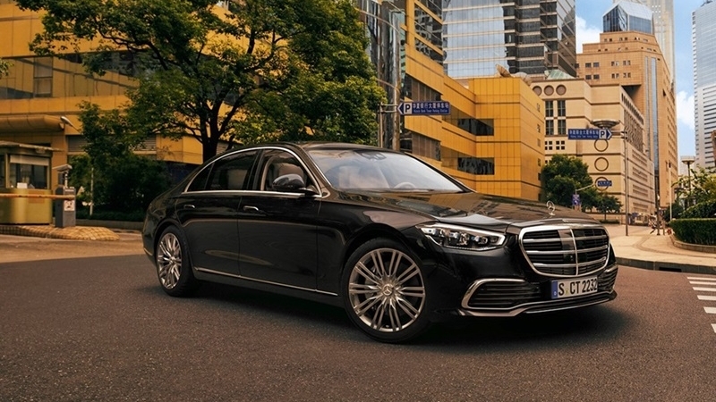 Cập nhật bảng giá xe hãng Mercedes mới nhất tháng 11/2025