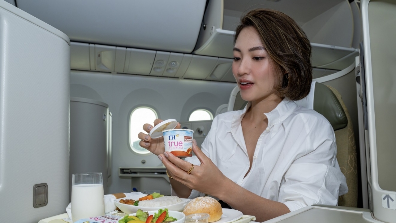 Trải nghiệm sản phẩm cao cấp, hoàn toàn từ thiên nhiên của TH trên các chuyến bay Vietnam Airlines