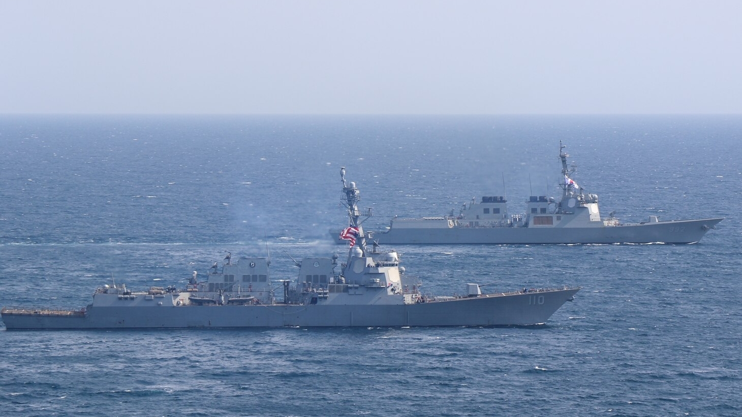 Mỹ giúp Hàn Quốc đóng 'hàng khủng', cùng tập trận trên biển Nhật Bản