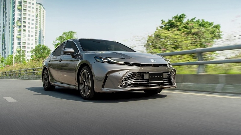 Top 4 xe sedan cỡ D bán chạy nhất tháng 10/2025: Toyota Camry tiếp tục lập đỉnh