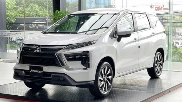 Top 10 xe ô tô động cơ đốt trong bán chạy nhất tháng 10/2025: Mitsubishi Xpander lấy lại ‘ngôi vương’