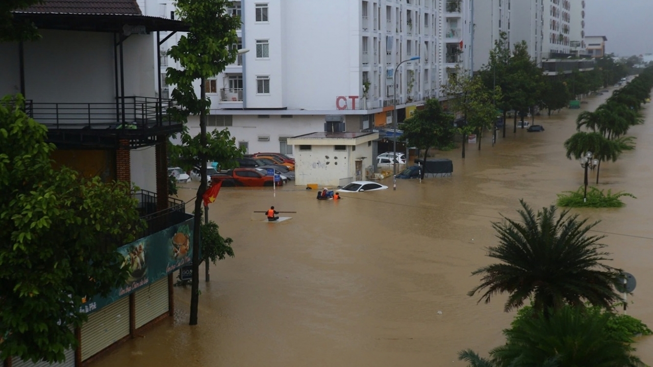 Dự báo thời tiết 10 ngày tới (22/11-1/12): Dự báo mưa lớn ở Huế, Đà Nẵng và các tỉnh từ Quảng Ngãi đến Đắk Lắk và Khánh Hòa