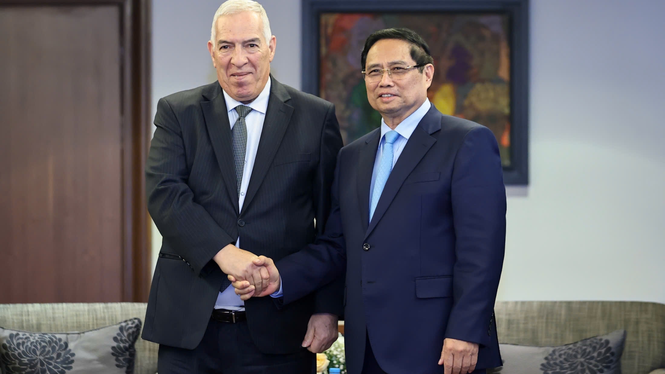 Thủ tướng tiếp Bộ trưởng Bộ Cựu chiến binh Algeria