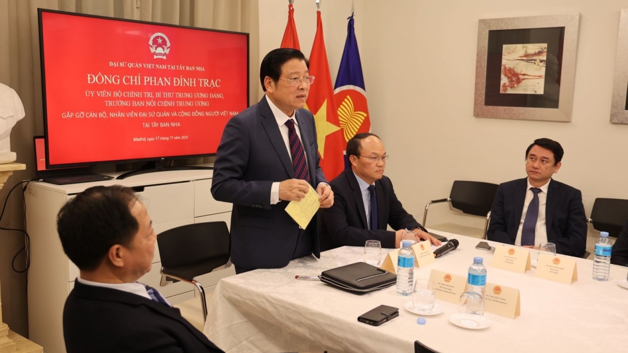 Đoàn đại biểu Đảng Cộng sản Việt Nam thăm và làm việc tại Tây Ban Nha