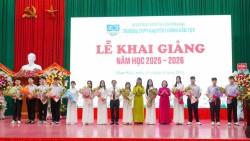 Trường THPT Chuyên Lương Văn Tụy – Phát huy truyền thống hiếu học đất Cố đô