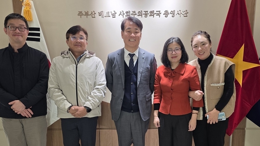 Tổng lãnh sự quán Việt Nam đánh giá cao và tích cực phối hợp trong dự án hỗ trợ người lao động nước ngoài tại Hàn Quốc