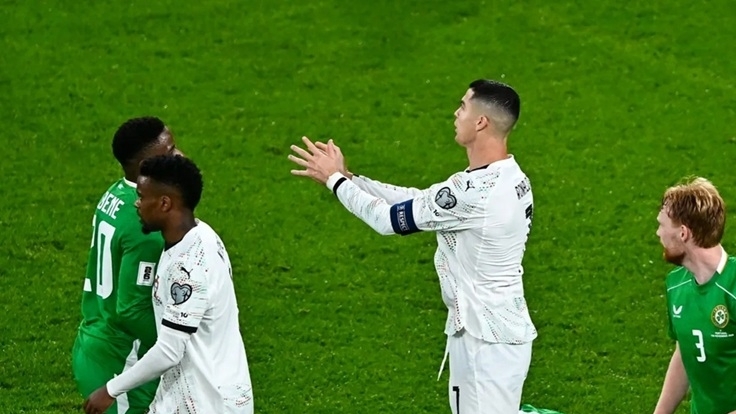 Thiên vị Ronaldo, FIFA đối mặt nguy cơ bị kiện