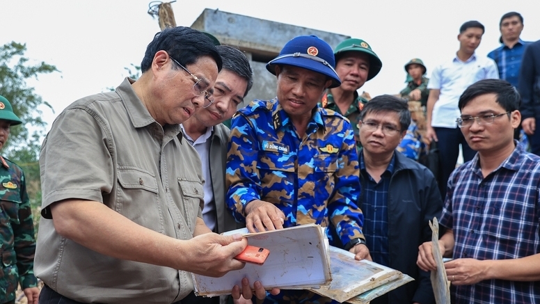 Thủ tướng Phạm Minh Chính kiểm tra công tác khắc phục lũ lụt lịch sử tại Đắk Lắk