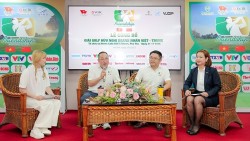 Cầu nối doanh nhân Việt – Trung: Khi swing trên green mở ra hành lang hợp tác