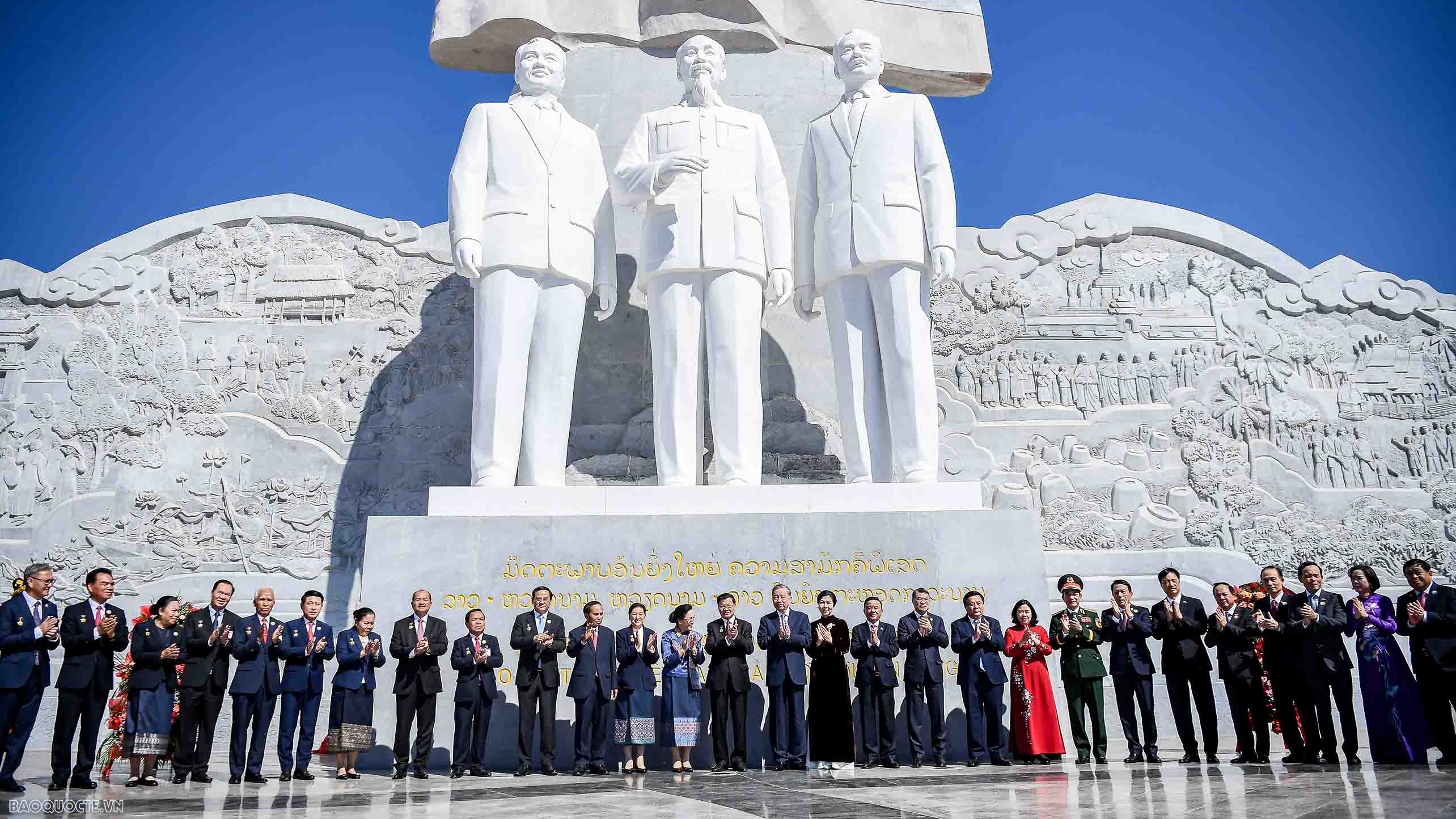 Khánh thành Công viên hữu nghị Lào-Việt Nam ở Vientiane