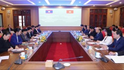 Đồng chí Trịnh Văn Quyết tiếp đoàn đại biểu Ủy ban Trung ương Mặt trận Lào xây dựng đất nước