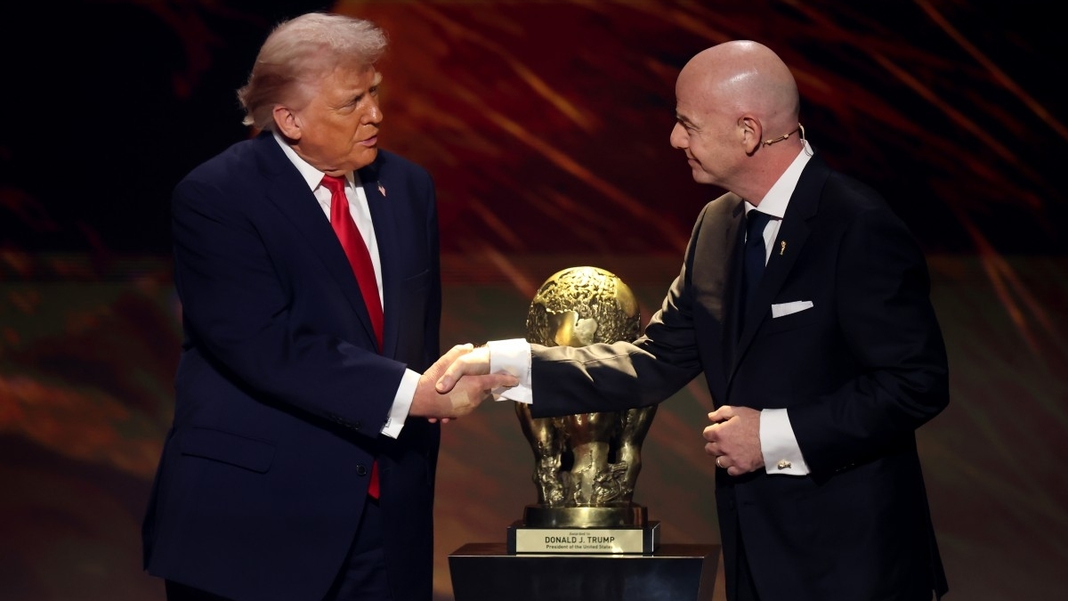 FIFA World Cup 2026: Chính thức lộ diện 12 bảng đấu tại Bắc Mỹ, Tổng thống Donald Trump được trao 'Giải thưởng Hòa bình FIFA'