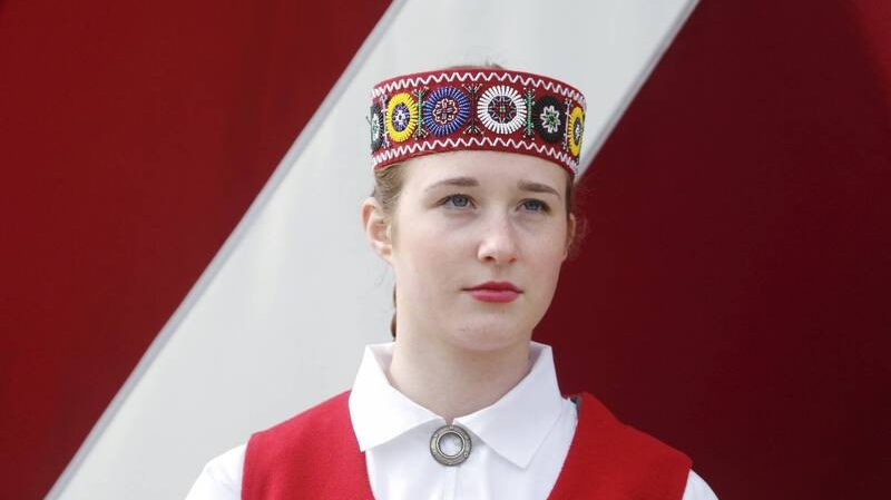 Kỳ lạ phụ nữ Latvia phải đi 'thuê chồng' theo giờ