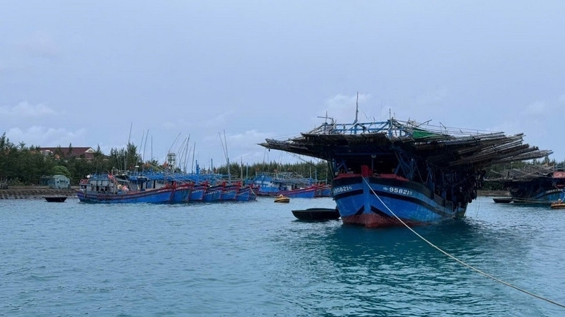 Áp thấp nhiệt đới giữ nguyên hướng và cường độ, gây gió mạnh trên biển