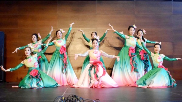 The beauty of Vietnam at the International Charity Bazaar in Poland