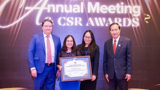 Herbalife Vietnam won the corporate social responsibility recognition award by AmCham for the eight consecutive time