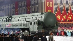 Cuộc đua vũ khí thế hệ mới đang 'nóng' trở lại