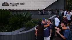 Australia điều tra vụ xả súng tại bãi biển Bondi; số người thiệt mạng đang tăng; Giáo hoàng Leo lên tiếng