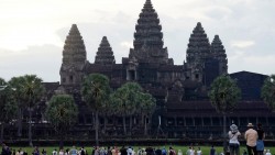 Campuchia cảnh báo người dân di tản khỏi điểm du lịch nổi tiếng có nguy cơ bị trúng bom