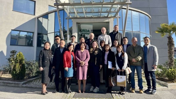 Vietnam-Greece connect and collaborate in labour sector