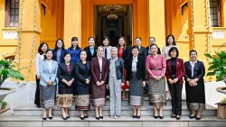 Giao lưu thường niên giữa Phu nhân Bộ trưởng Ngoại giao và Ban nữ công Bộ Ngoại giao Việt Nam-Lào